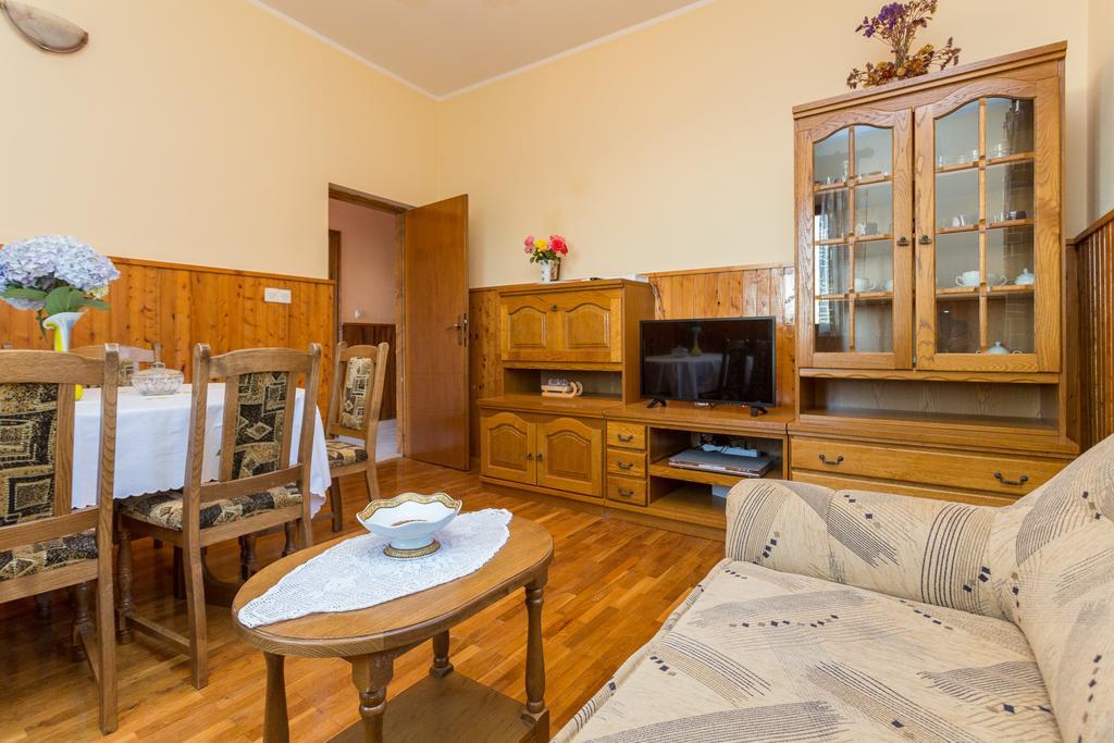Holiday Home Urlovic Gruda エクステリア 写真